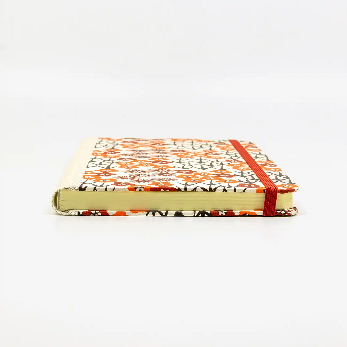 A5-dotted-small-Katazome-Shi-cover-Motiv-Kornblume-rot-liegend-vorn