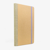 A5-dotted-small-chiyogami-cover-Karos-gold-auf-peachy-liegend-seitlich-hinten