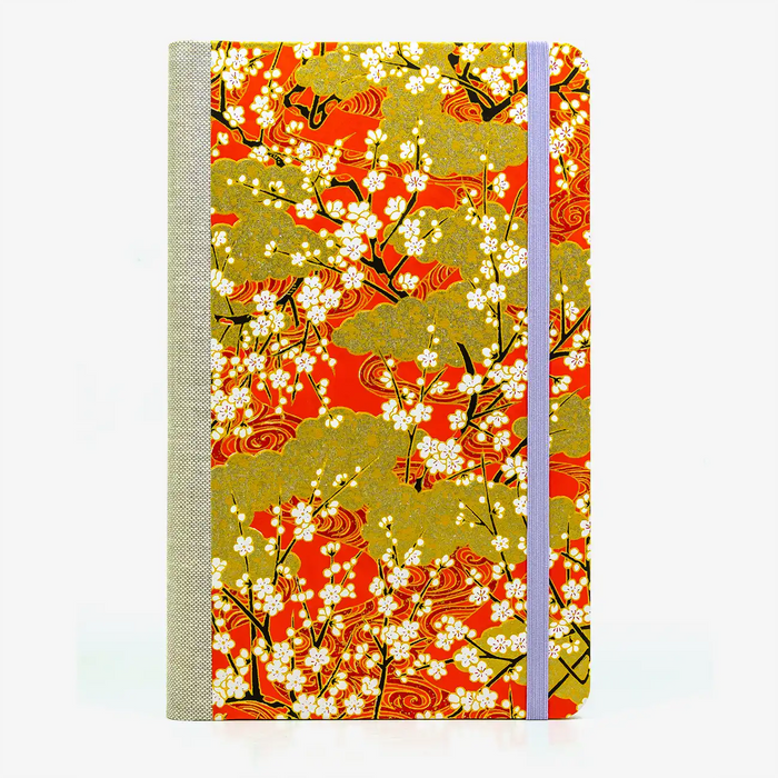 A5-dotted-small-chiyogami-cover-motiv-Sakura-auf-goldenen-Wolken-vorn