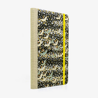 A5-dotted-small-chiyogami-cover-motiv-kranich-weiss-auf-Schwarz-seitlich-hinten
