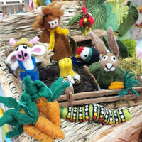 Handgefertigte Hängedekoration / Ostern / Gordon the Gardening Hase
