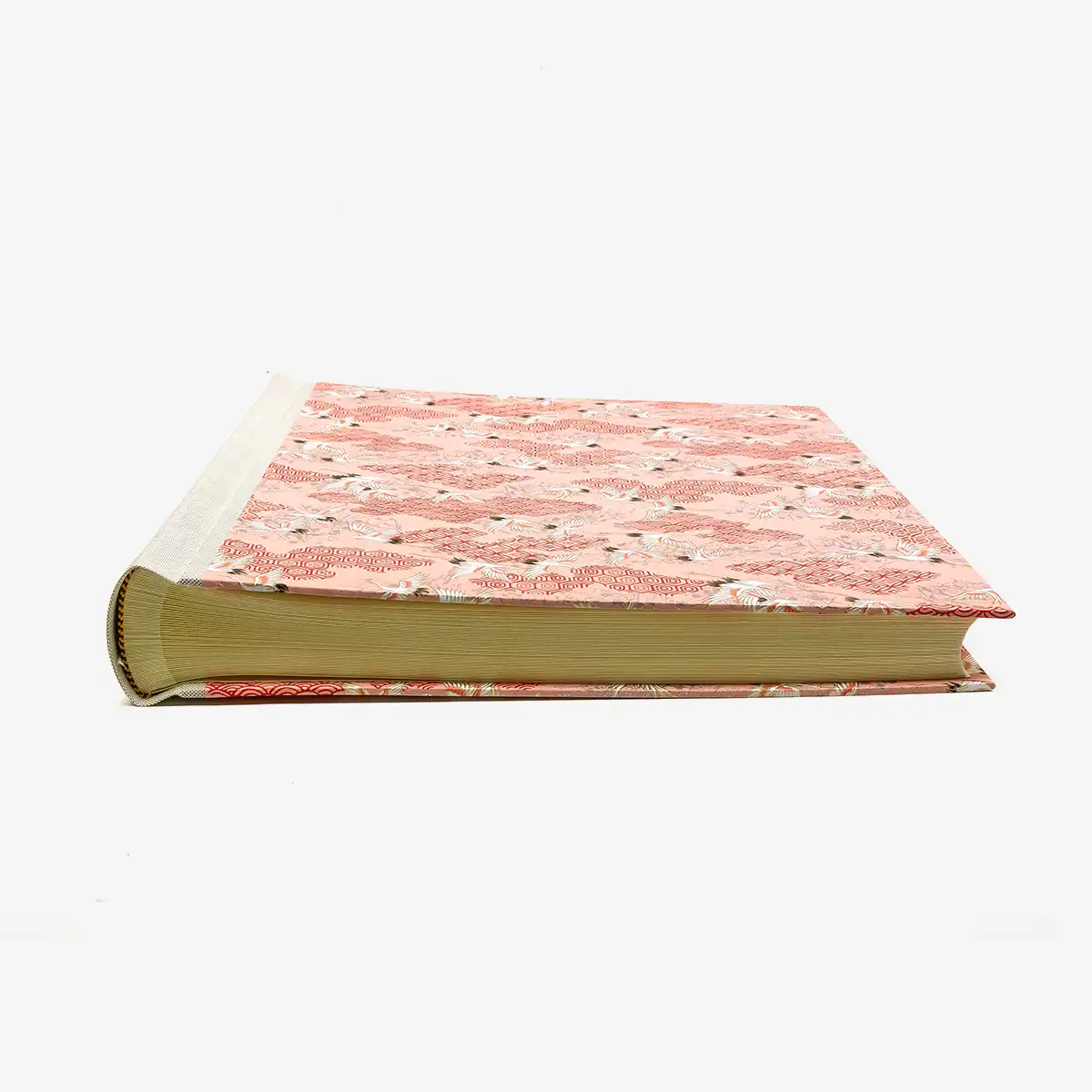 Fotoalbum-30x30cm-100Seiten-cover-chiyogamipapier-Motiv-Kraniche-aufrot-pink-von-vorn-liegend