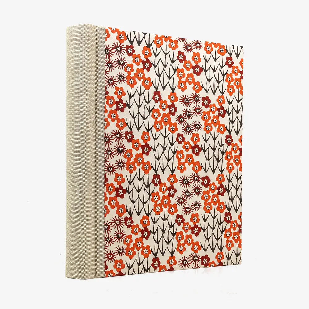 Fotoalbum | H24xB20cm | 60 cremefarbene Seiten | Katazome-Shi | Motiv: Kornblumen Rot