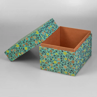 Fotobox / Chiyogami-Blumenranken auf Türkis