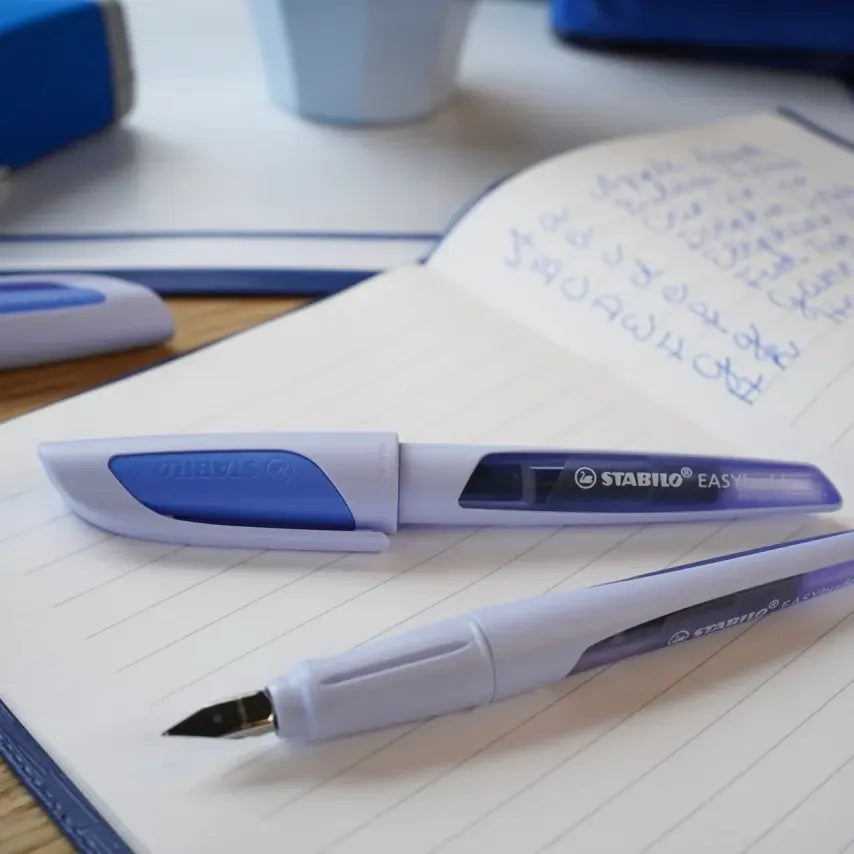 Ergonomischer Schulfüller / inkl. Patrone / STABILO / EASYbuddy / Feder M / Wolkenblau