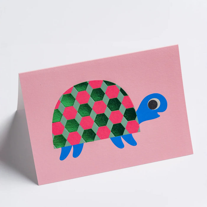 Grusskarte-Klappkarte-A6-Lagom-Grusskarte-Ingela-P-Arrhenius-Patterned-Tortoise-Produktansicht-aufgestellt
