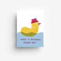 Jung-wie-alt-Postkarte-A6-300grm-Ducking-Day-Produktansicht