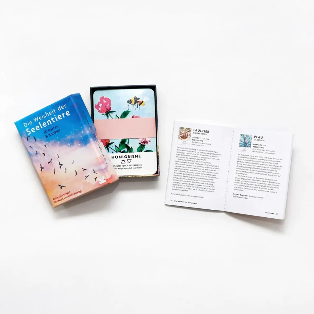 Kartenspiel-Laurence-king-verlag-Die-Weisheiten-der-Seelentiere-50Karten-und-Booklet-verpackung-geoeffnet-mit-inhalt-1