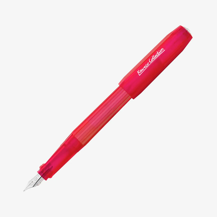 Kaweco_Collection_Perkeo_Infrared_FP-Fueller-offen-Kappe-aufgesteckt