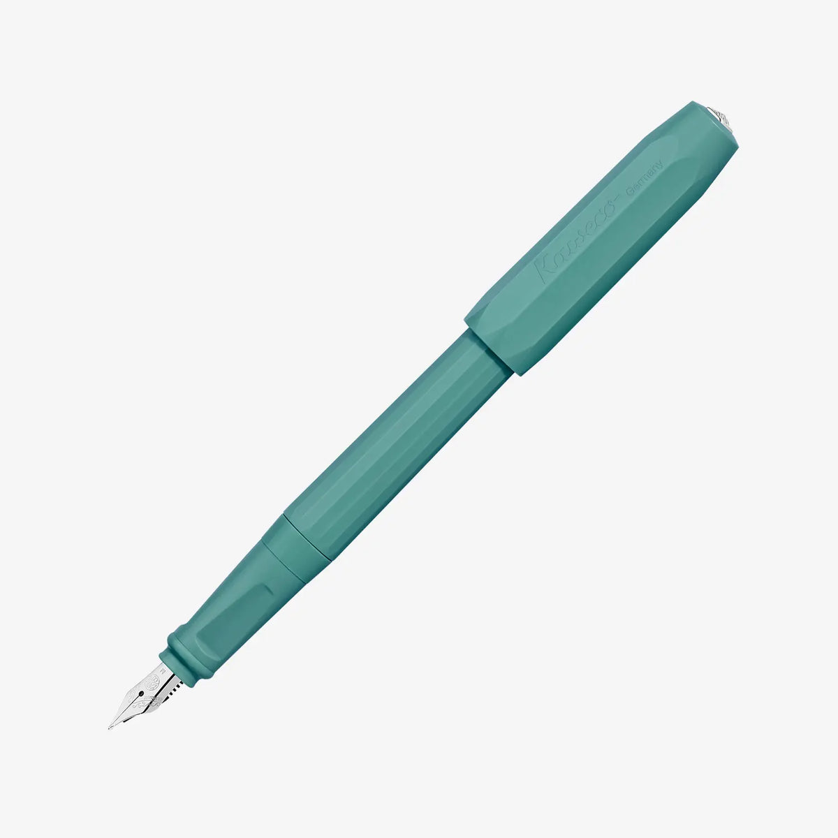 Kaweco_Perkeo_FP_BreTea-geoeffnet-kappe-steckt-hinten-auf-dem-Fueller