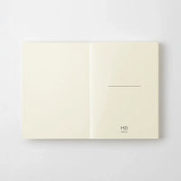 MD-Notebook-Notizbuch-A6-176-Seiten-blank-minimalistisch-Fadenheftung-MD-Paper-Aufgeschlagen-titelseite