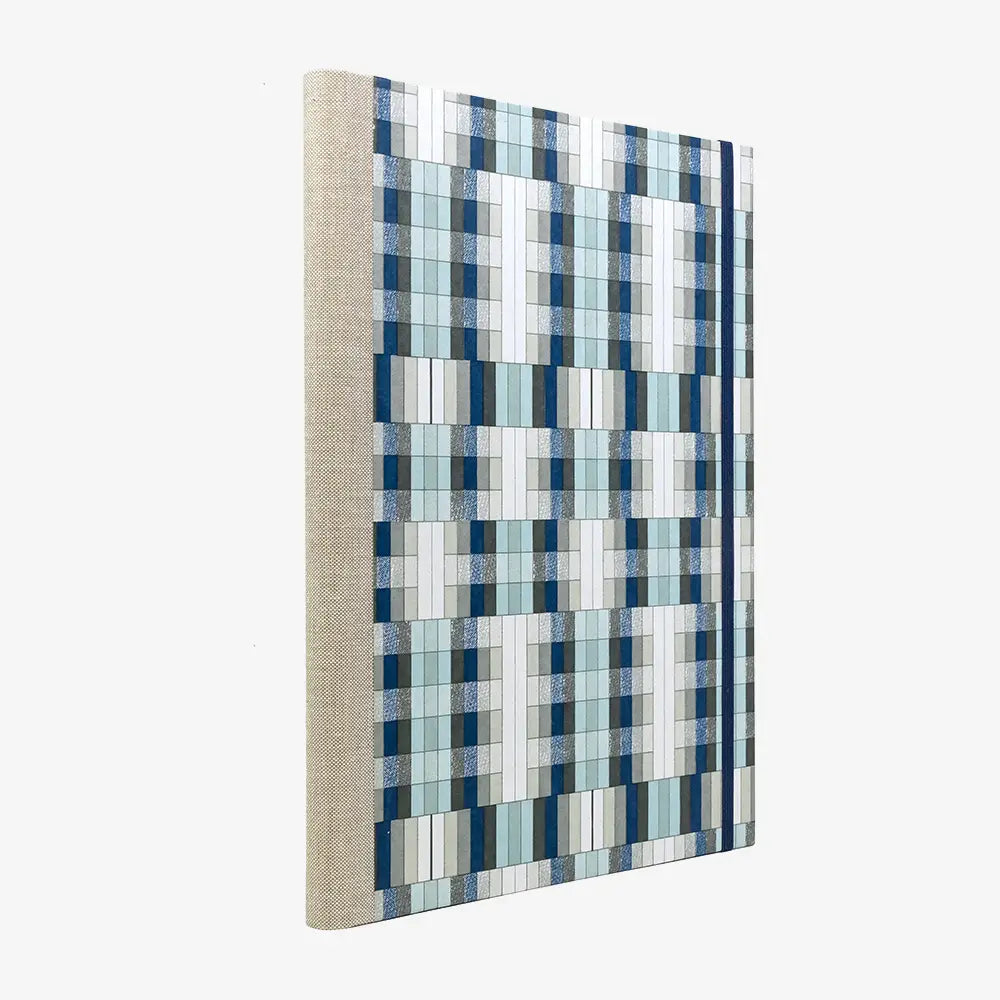 Notizbuch-A4-liniert-160Seiten-Cover-chiyogami-Motiv-Rechtecke-blau-grau-seitlich-von-hinten