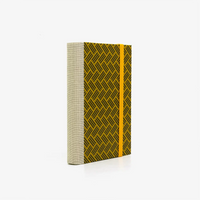 Notizbuch-blanko-9x14cm-224seiten-cover-mit-Lackpapier-Motiv-sTRICHpattern-SCHWART-AUF-GELB-Pattern-seitlich-hinten