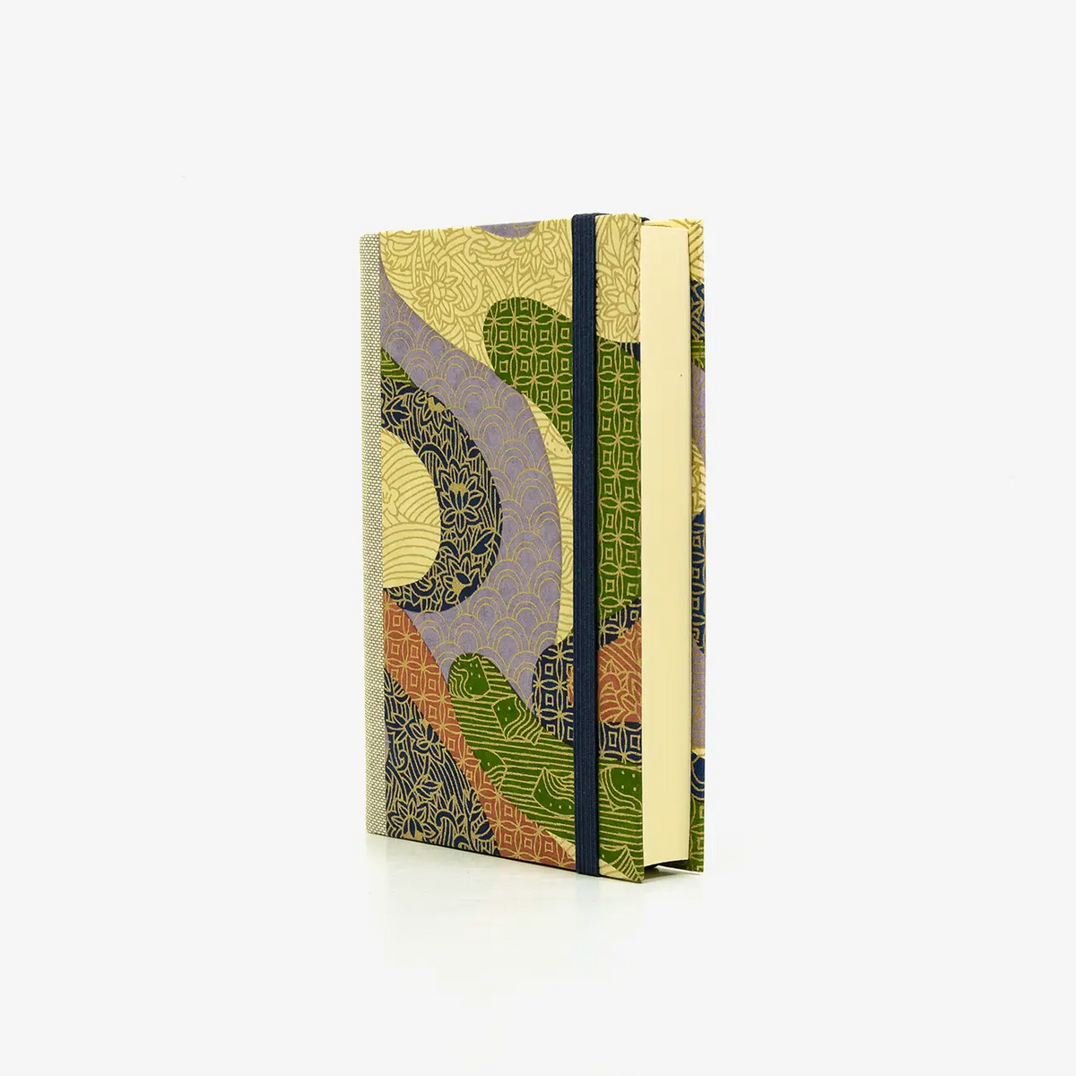 Notizbuch-blanko-9x14cm-224seiten-cover-mit-chiyogami-Motiv-Colourshapes-with-golden-Pattern-seitlich-vorn