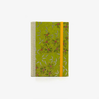 Notizbuch-blanko-9x14cm-224seiten-cover-mit-chiyogami-Motiv-Kiefern-gruen-vorn