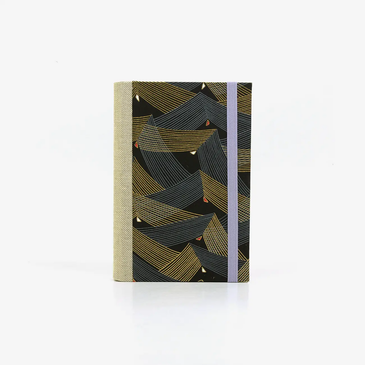 Notizbuch-blanko-9x14cm-224seiten-cover-mit-chiyogami-Motiv-Saitenspiel-schwarz-vorn