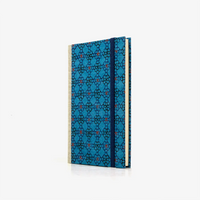 Notizbuch-liniert-A6-Blaupause-144seiten-mit-KAtazome-Shi--cover-bezogen-Motiv-Blumen-blau-rot-cover-seitlich-von-vorn