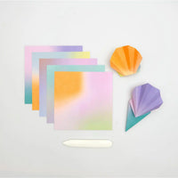 Paper-Poetry-Origami-beidseitig-Blurry-Gradient-15x15cm-100Blatt-Produkt-inhalt-Ambient