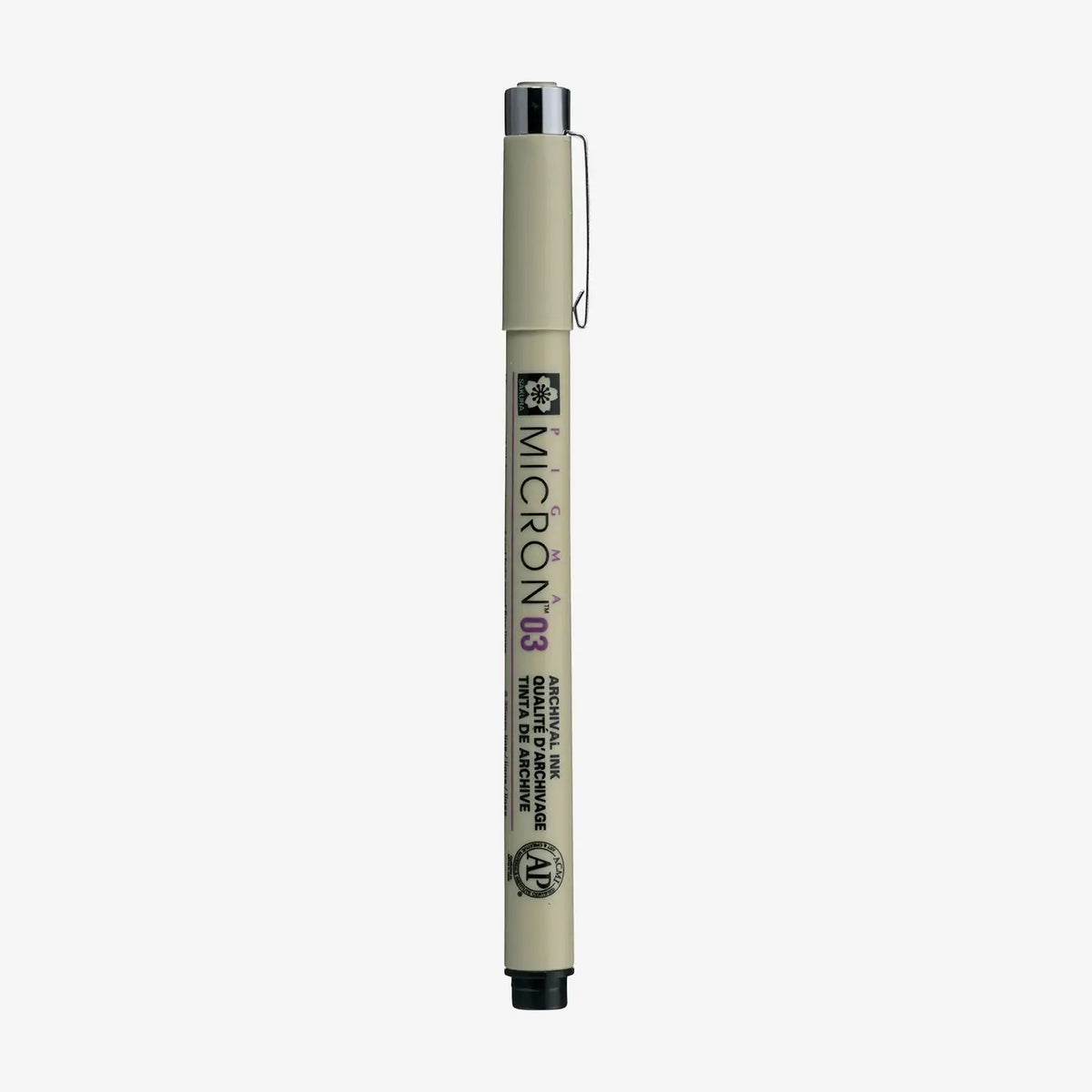 Sakura-Pigma-Micron-03-Fineliner-Schwarz-Stift-mit-Stiftekappe-Produktansicht