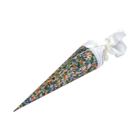 Schultuete-50cm-Wiese-abstrakt-mit-weißer-tülle-und-satinband-1