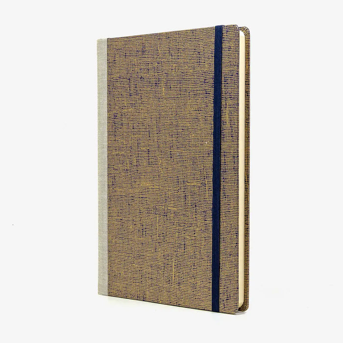 Skizzenbuch-A5-blanko-160-Seiten-Chiyogami-Papier-Motiv-Gaze-Gold-auf-blau-seitlich-von-vorn