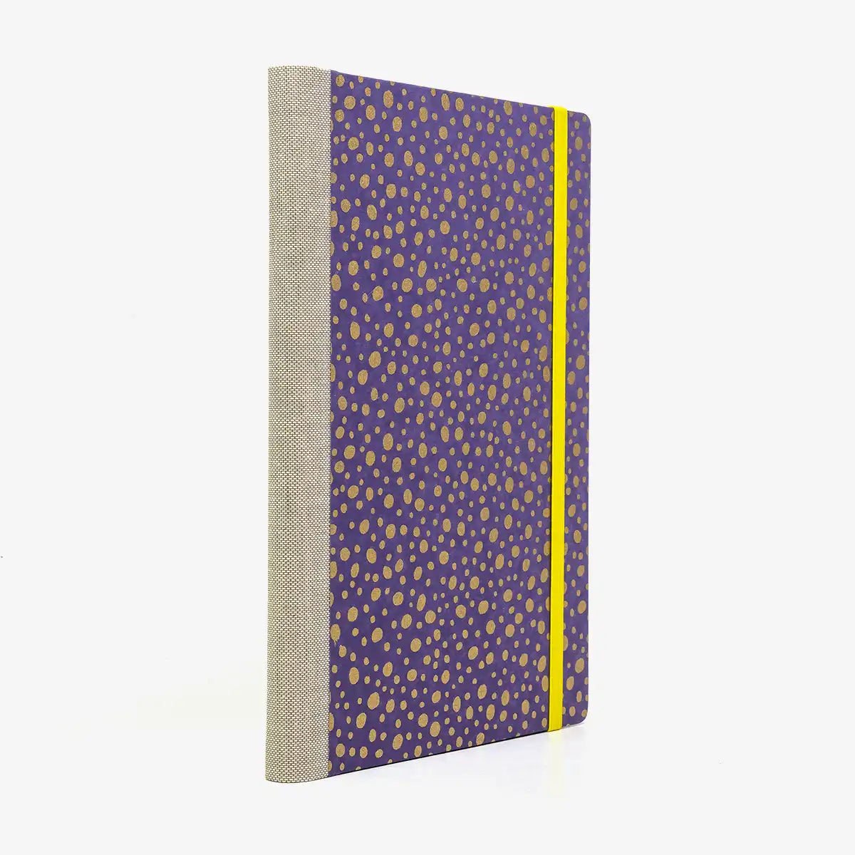 Skizzenbuch-A5-blanko-160-Seiten-Chiyogami-Papier-Motiv-golden-Dots-on-Purple-seitlich-von-hinten