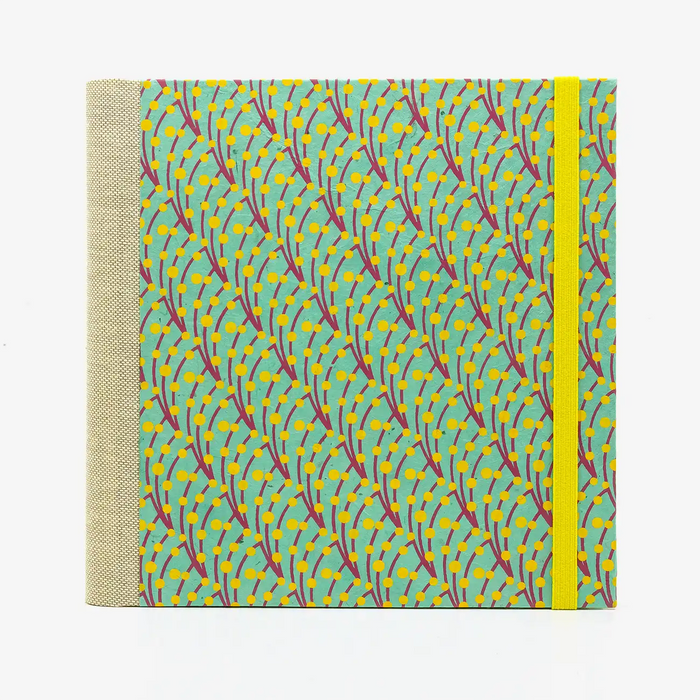 Skizzenbuch-Format-15x15cm-blanko-224seiten-cover-Lokta-Motiv-Bogen-Beeren-tigergelb-vorn