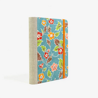 Skizzenbuch-blanko-12x16.5cm-244seiten-Katazome-Shi-Motiv-blumenornament-auf-blau-cover-seitlich-von-hinten