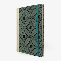 Skizzenbuch-leer-17x24cm-192seiten-cover-mit-Baumwollpapier-Motiv-Blaetter-Aquamarine-seitlich-von-vorn
