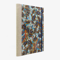 Notizbuch - 17x24-liniert - 160 Seiten -Chiyogami- Papier- Design: -Monstera- Muster- blau-Cover-seitlich-von-hinten