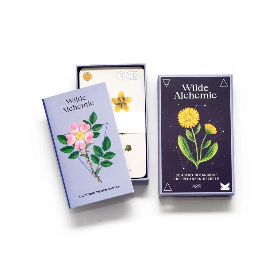 Wilde-Alchemie-KArtenspiel-Laurence-King-verlag-Produktansicht-Box-cover-offen-+inhalt