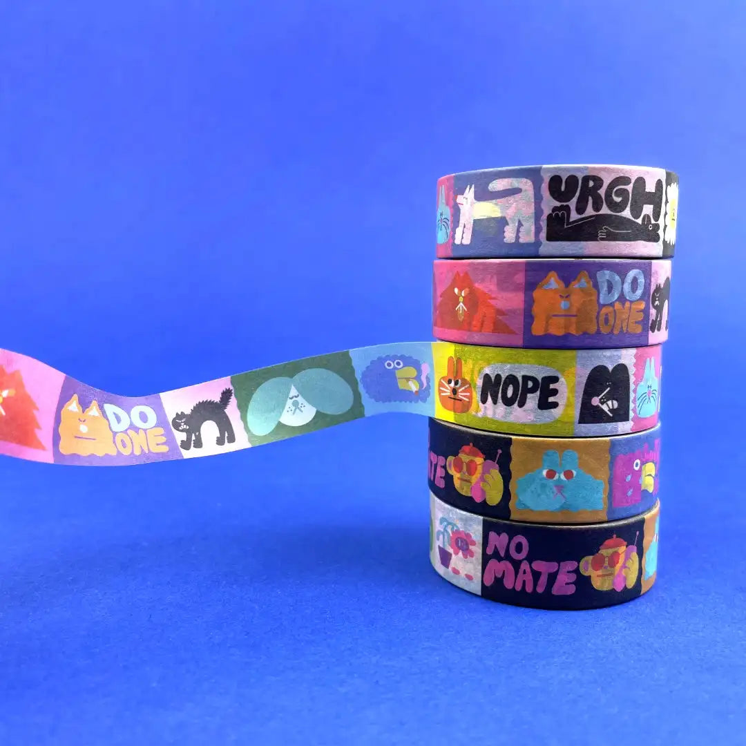 YUK-FUN-Bad-Washi-Tape-15mmx10m-Produktansicht-5Tapes-auf-blauen-Untergrund