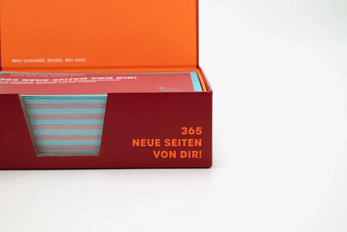 der-journaling-kalender-2027-schreibimpulse-verlag-hermann-schmidt-Blick-in-die-Verpackung-2