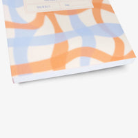 the-completist-wochenplaner-neroli-pocket-undatiert-a6-softcover-cover-seitlich-vorn
