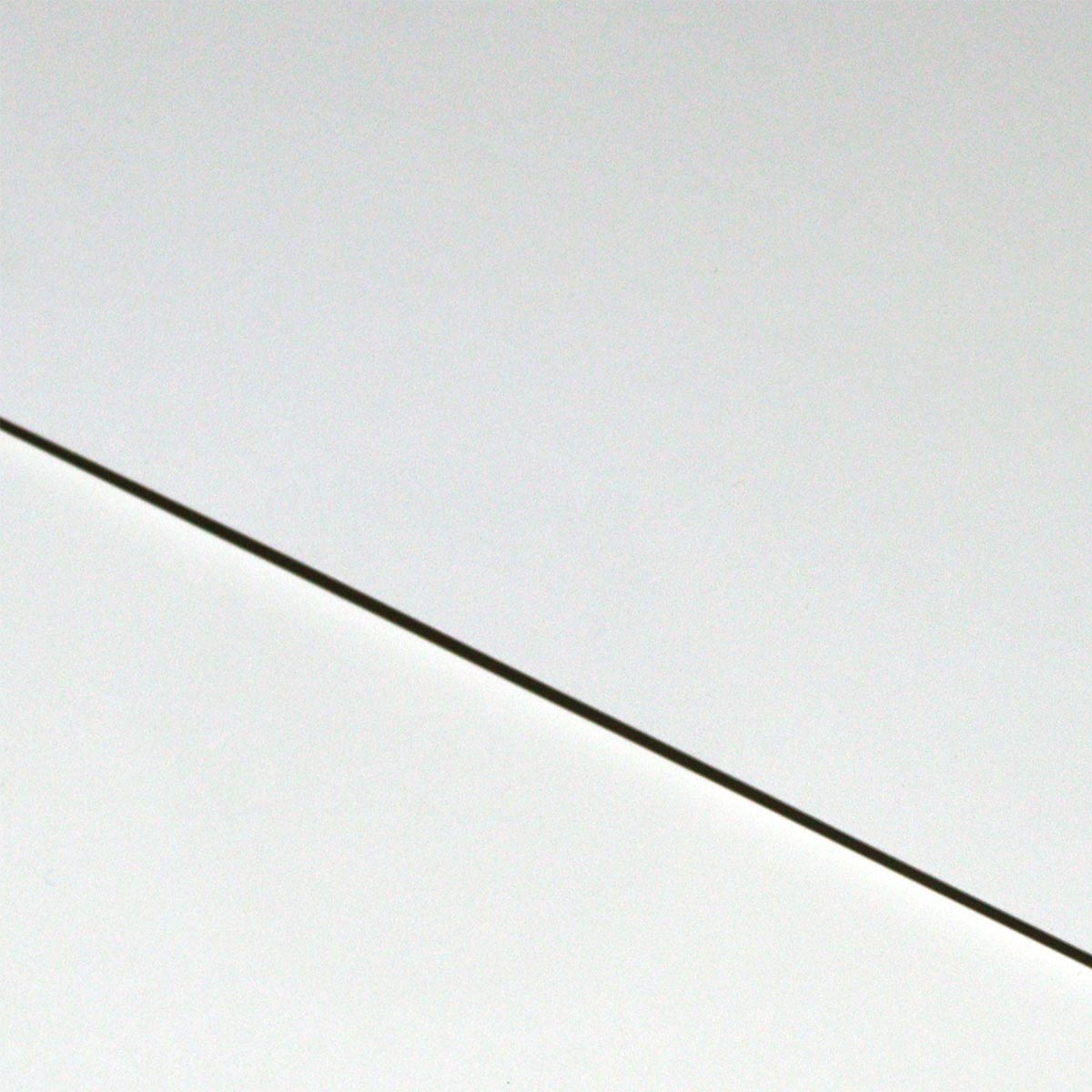 Bristolkarton 615grm² ca 06mm / 500 x 650 mm / hochweiß