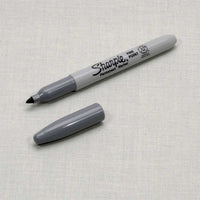 Sharpie / Permanent Marker / fine