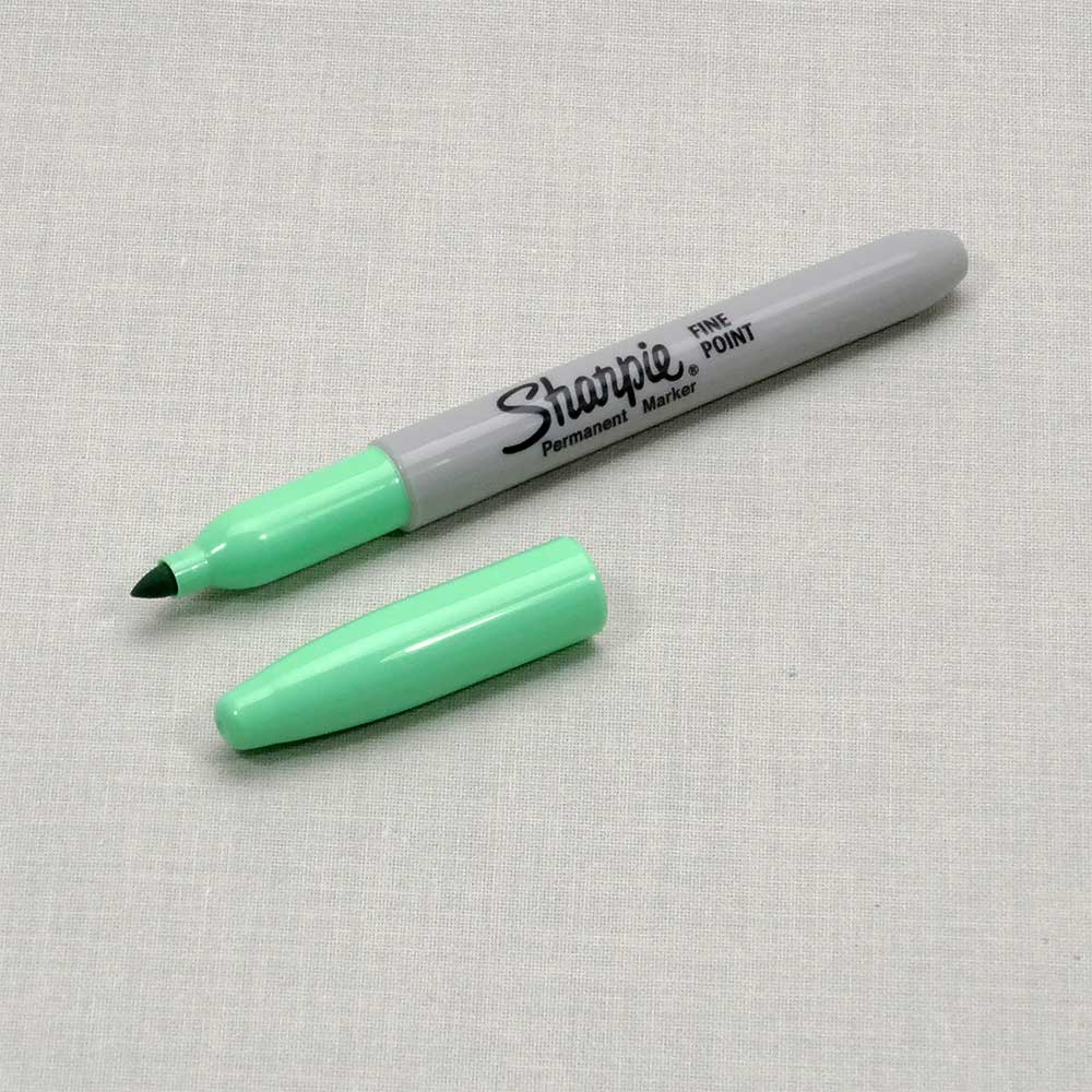 Sharpie / Permanent Marker / fine